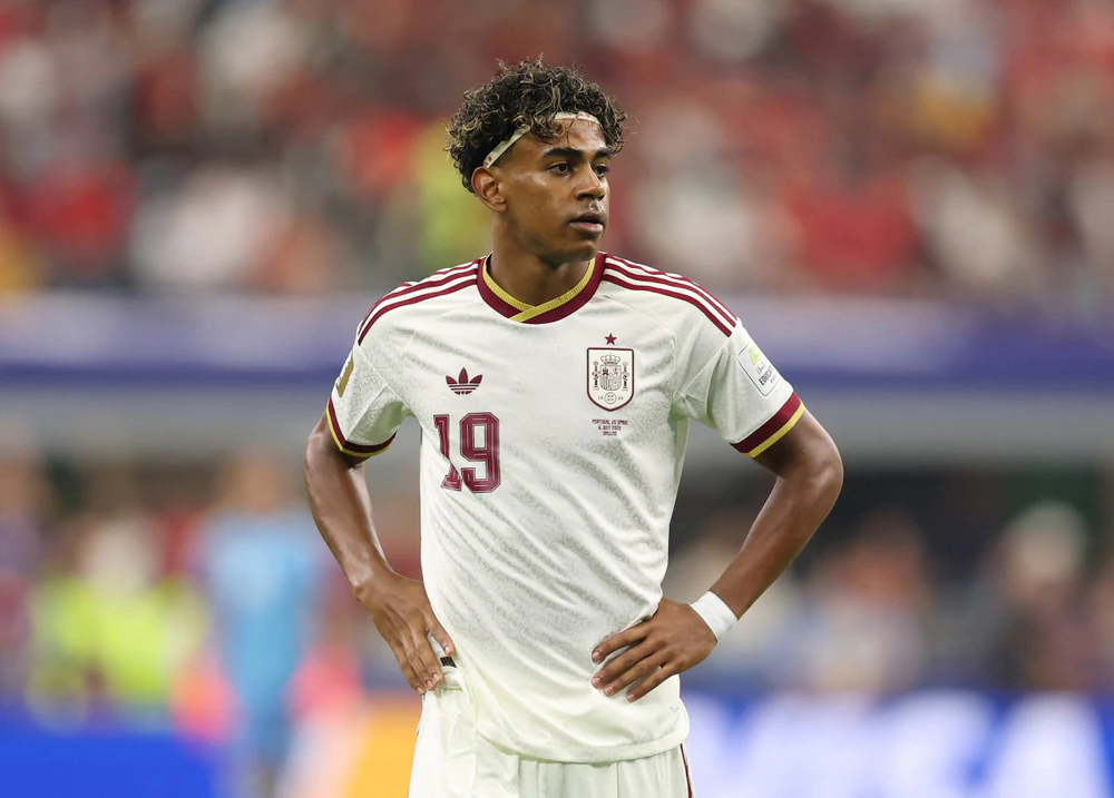 Cuộc chiến ngôi sao Tây Ban Nha vs Bỉ (tứ kết World Cup 2026): Mũi khoan Yamal đụng lá chắn De Cuyper - Ảnh 1. Tây Ban Nha vs Bỉ