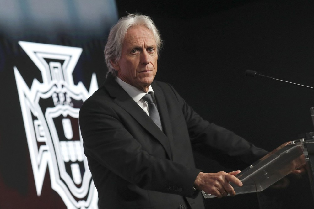 HLV mới của ĐT Bồ Đào Nha Jorge Jesus nổi tiếng với những phát biểu gây sốc - Ảnh 1. HLV mới của ĐT Bồ Đào Nha Jorge Jesus nổi tiếng với những phát biểu gây sốc - Ảnh 1.