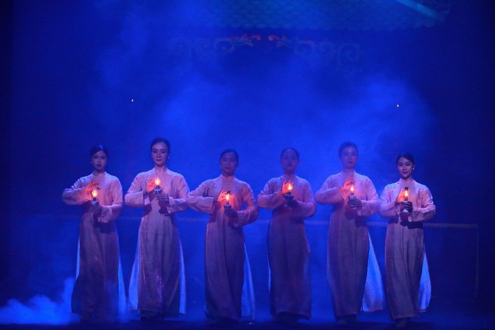 "Cảm xúc Long Thành" - Đánh thức lịch sử bằng ngôn ngữ nghệ thuật đương đại - Ảnh 11. "Cảm xúc Long Thành" - Đánh thức lịch sử bằng ngôn ngữ nghệ thuật đương đại - Ảnh 11.