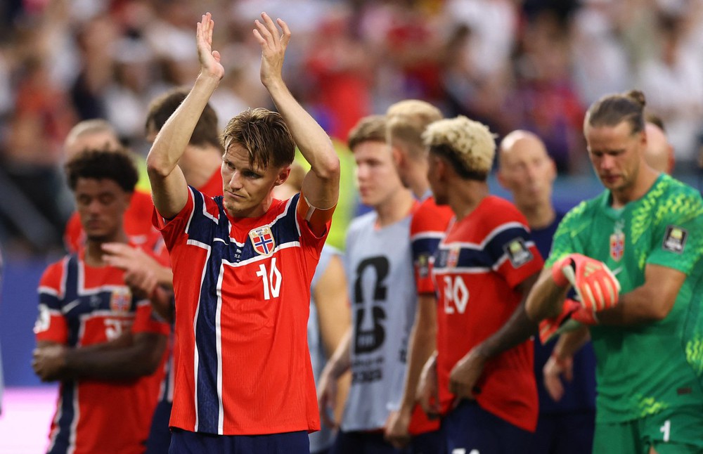 Cầu thủ Na Uy bình thản đón nhận thất bại, ngẩng cao đầu rời World Cup 2026 - Ảnh 2. Cầu thủ Na Uy bình thản đón nhận thất bại, ngẩng cao đầu rời World Cup 2026 - Ảnh 2.