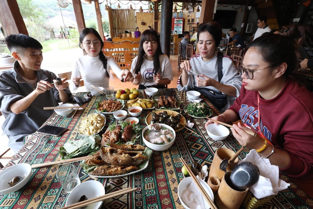 Hướng tới đích đến bền vững cho du lịch cộng đồng - Ảnh 4.