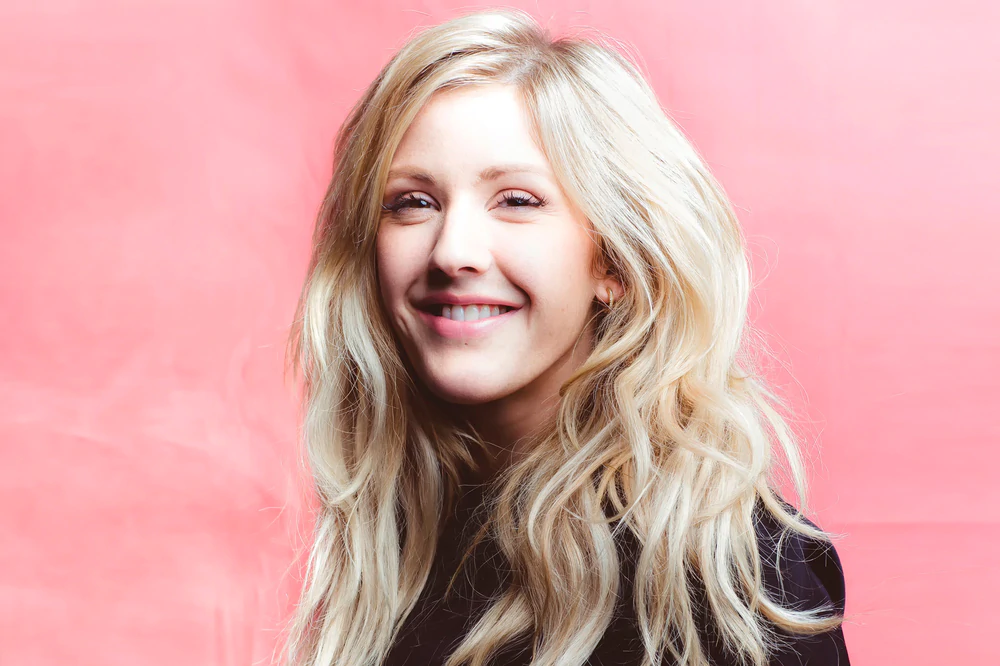 Ellie Goulding tiếp sức lớn lao cho đội tuyển Anh - Ảnh 2. Ellie Goulding tiếp sức lớn lao cho đội tuyển Anh - Ảnh 2.