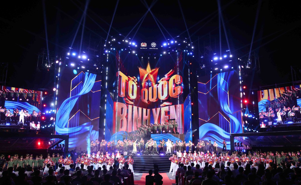 Chương trình Gala nghệ thuật đặc biệt "Tổ quốc bình yên" - Ảnh 4.