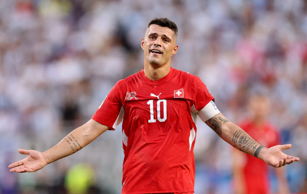 Xhaka chỉ trích trọng tài ở trận thua tuyển Anh tại World Cup 2026. Ảnh: AFP Xhaka chỉ trích trọng tài ở trận thua tuyển Anh tại World Cup 2026. Ảnh: AFP