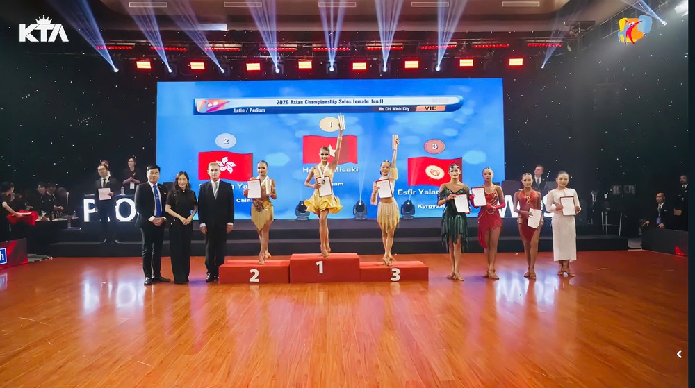 Học trò của trọng tài quốc tế Chu Quỳnh Trang mang chức vô địch châu Á về cho DanceSport Việt Nam - Ảnh 3. Học trò của trọng tài quốc tế Chu Quỳnh Trang mang chức vô địch châu Á về cho DanceSport Việt Nam - Ảnh 3.