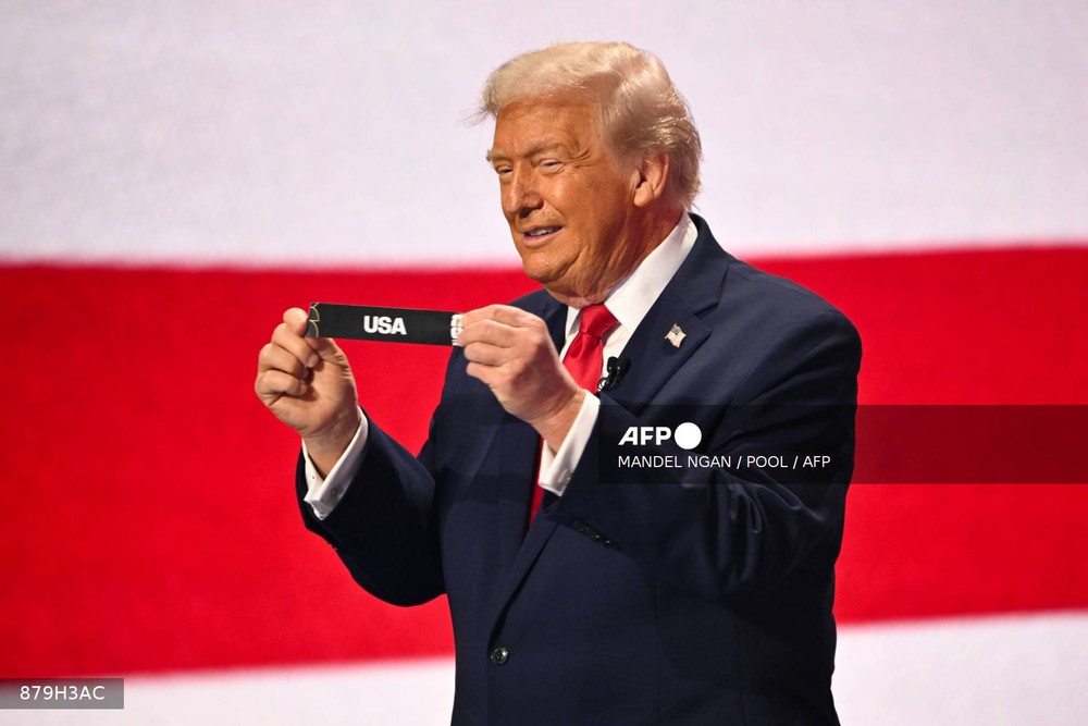 Tổng thống Mỹ Donald Trump ủng hộ ĐT Anh vô địch World Cup 2026 - Ảnh 1. Tổng thống Mỹ Donald Trump ủng hộ ĐT Anh vô địch World Cup 2026 - Ảnh 1.