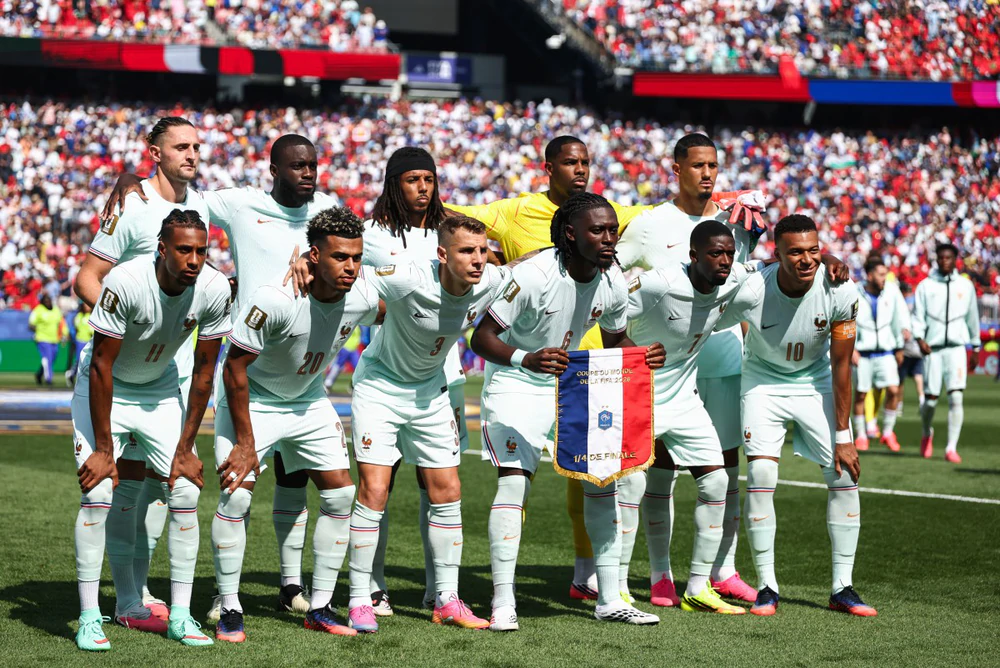 World Cup 2026 24h: Cầu thủ Pháp "không sợ Tây Ban Nha", huyền thoại MU dẫn dắt ĐT Uruguay - Ảnh 1. World Cup 2026 24h: Cầu thủ Pháp "không sợ Tây Ban Nha", huyền thoại MU dẫn dắt ĐT Uruguay - Ảnh 1.