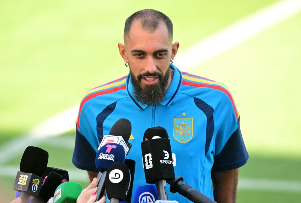 Cầu thủ La Liga cảm thấy buồn trước phát ngôn gây tranh cãi của cựu thủ tướng Tây Ban Nha về ĐT Pháp - Ảnh 2.