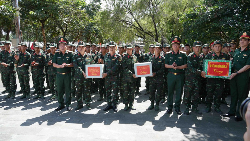Kiểm tra thực tế, thúc đẩy Chương trình 500 ngày đêm tại địa phương - Ảnh 2. Kiểm tra thực tế, thúc đẩy Chương trình 500 ngày đêm tại địa phương - Ảnh 2.