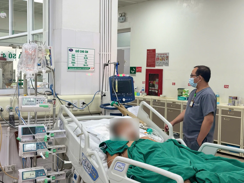 Nguy kịch vì viêm màng não và phù não cấp sau khi ăn tiết canh lợn - Ảnh 1. Nguy kịch vì viêm màng não và phù não cấp sau khi ăn tiết canh lợn - Ảnh 1.