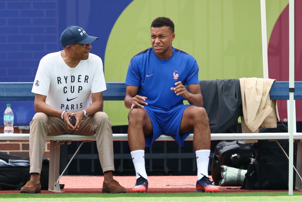 World Cup 2026 24h: Deschamps chờ đại chiến "ngoạn mục" với Tây Ban Nha, Mbappe bị đau nhẹ ở mắt cá - Ảnh 3. World Cup 2026 24h: Deschamps chờ đại chiến "ngoạn mục" với Tây Ban Nha, Mbappe bị đau nhẹ ở mắt cá - Ảnh 3.