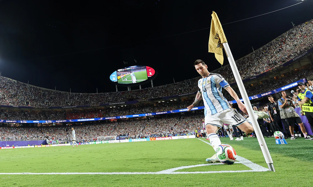 Hai nữ tuyển thủ “bất đồng” vì Anh và Argentina - Ảnh 1.