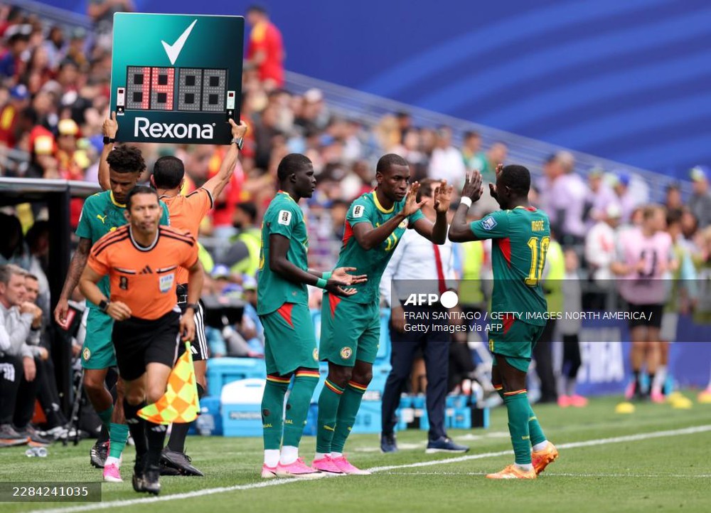 Tin nóng thể thao tối 14/7: 5 triệu chữ ký đòi đuổi Messi khỏi World Cup, độc lạ ĐT Senegal có bác sĩ sản phụ khoa - Ảnh 2. Tin nóng thể thao tối 14/7: 5 triệu chữ ký đòi đuổi Messi khỏi World Cup, độc lạ ĐT Senegal có bác sĩ sản phụ khoa - Ảnh 2.