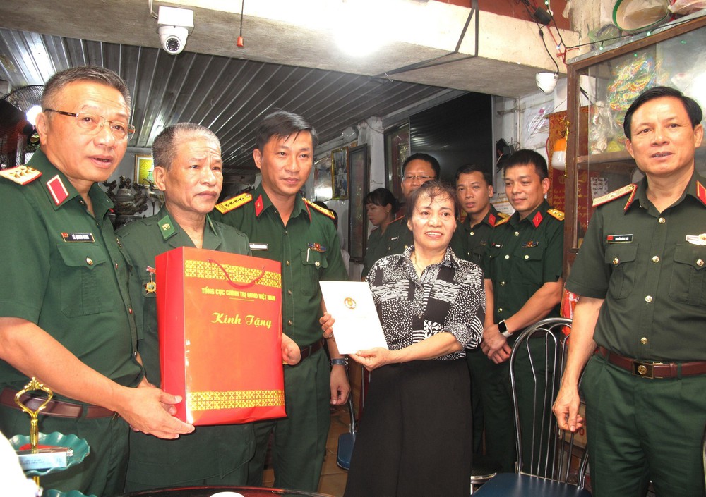 Lan tỏa thông điệp “Tiếp nối huyền thoại - Khát vọng non sông” từ Nghĩa trang Liệt sĩ quốc gia Vị Xuyên - Ảnh 2. Lan tỏa thông điệp “Tiếp nối huyền thoại - Khát vọng non sông” từ Nghĩa trang Liệt sĩ quốc gia Vị Xuyên - Ảnh 2.