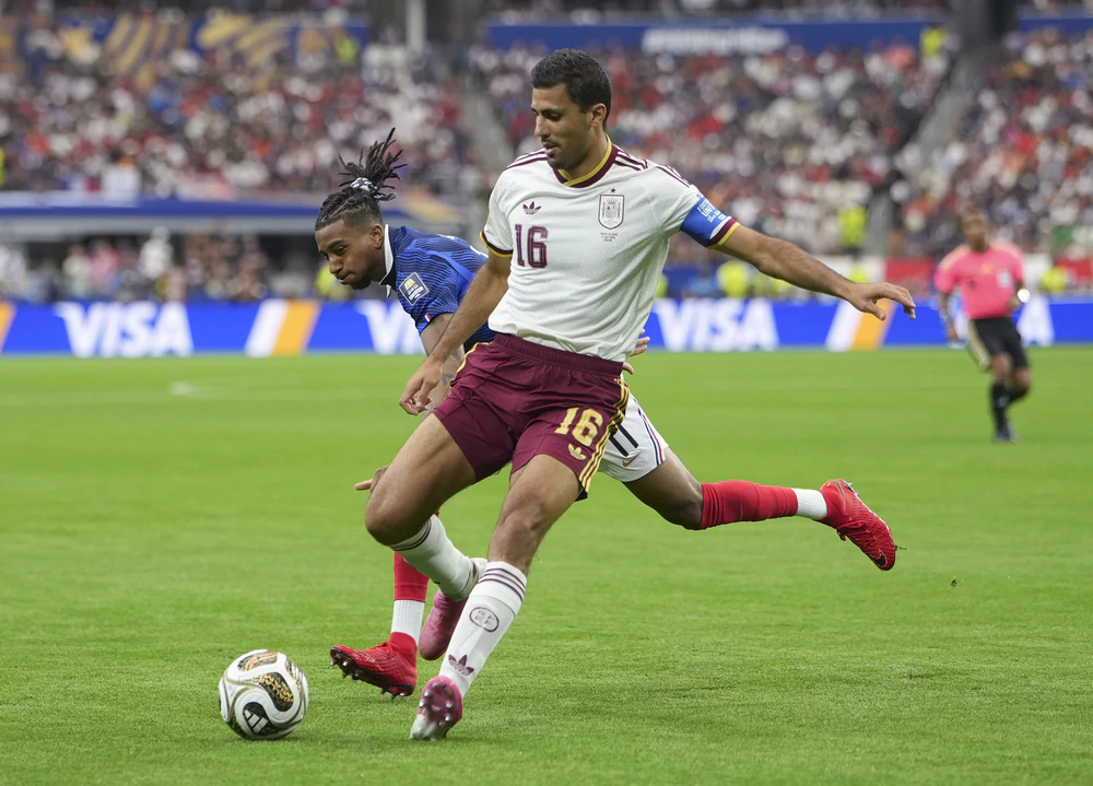 Rodri chơi để giành Quả bóng Vàng 2026 - Ảnh 1. Rodri chơi để giành Quả bóng Vàng 2026 - Ảnh 1.