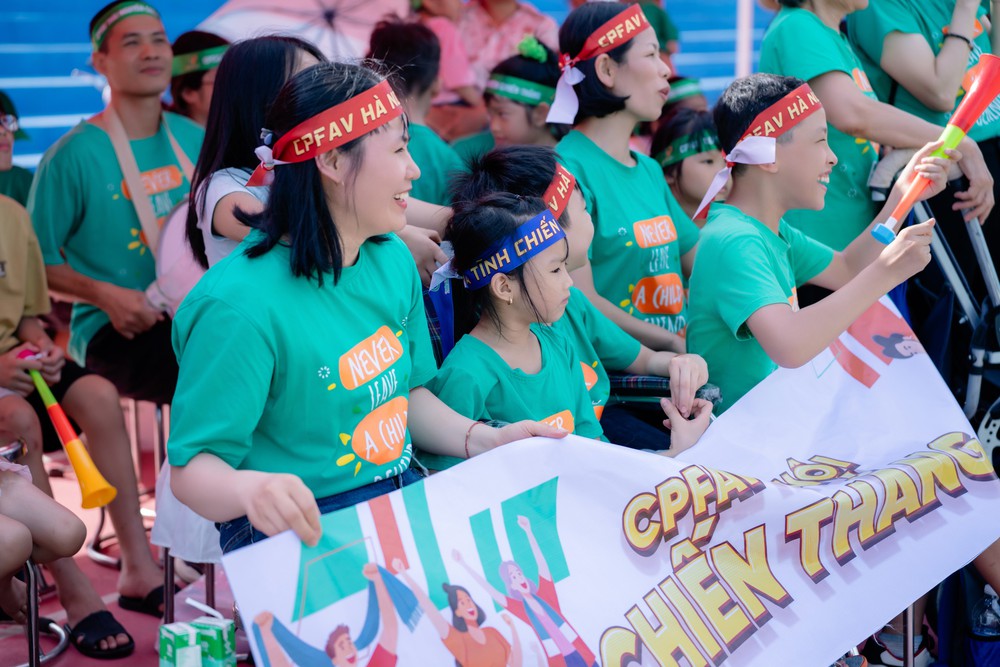 Giải bóng đá CPFAV CUP : Tinh thần thiết thực cho những người cha có con bại não - Ảnh 3.