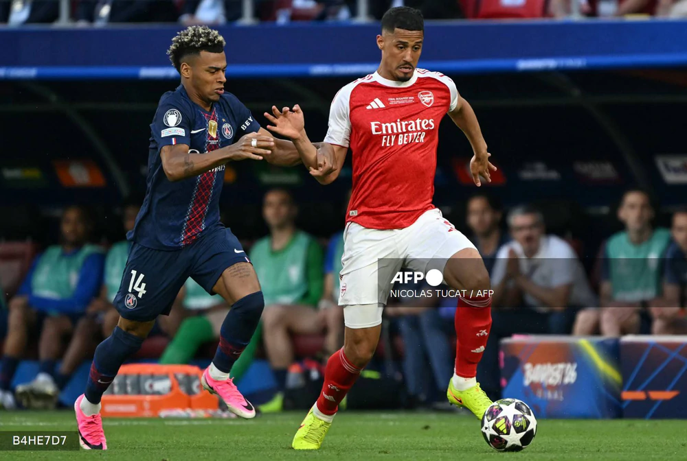 Tuyển Pháp và Arsenal cùng đau đầu vì chấn thương của Saliba - Ảnh 3.