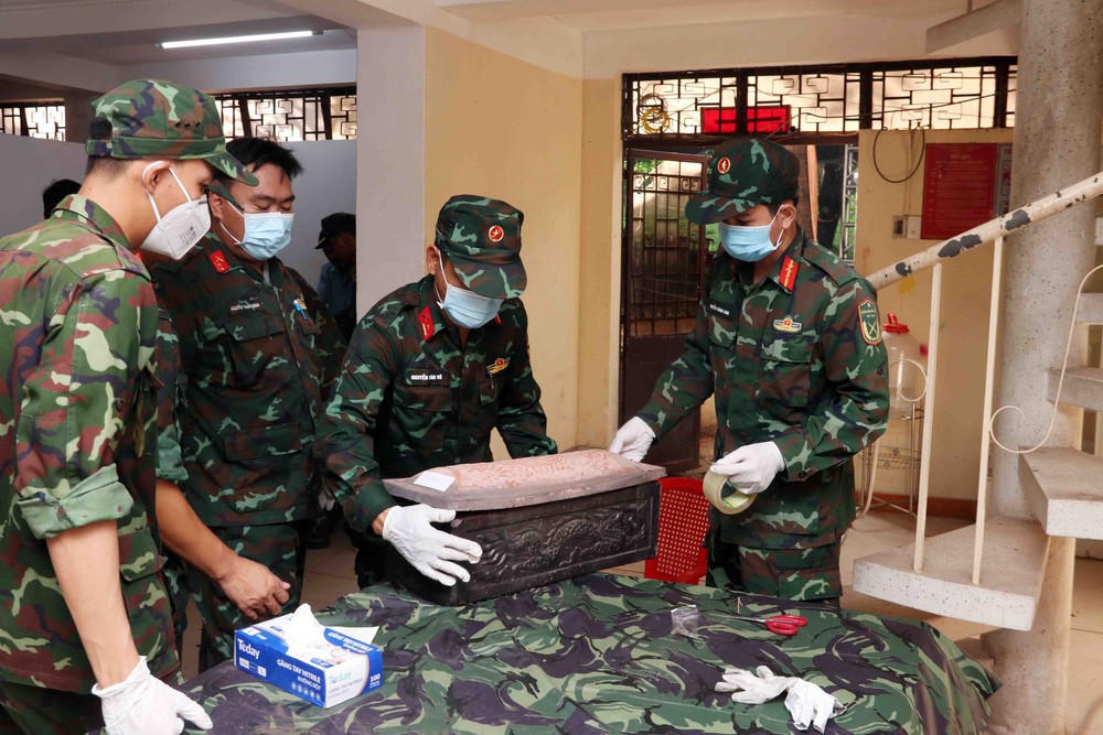Đã quy tập 93 bộ hài cốt liệt sĩ và 2 bộ hài cốt liệt sĩ tập thể tại Công viên Lê Thị Riêng - Ảnh 2. Đã quy tập 93 bộ hài cốt liệt sĩ và 2 bộ hài cốt liệt sĩ tập thể tại Công viên Lê Thị Riêng - Ảnh 2.