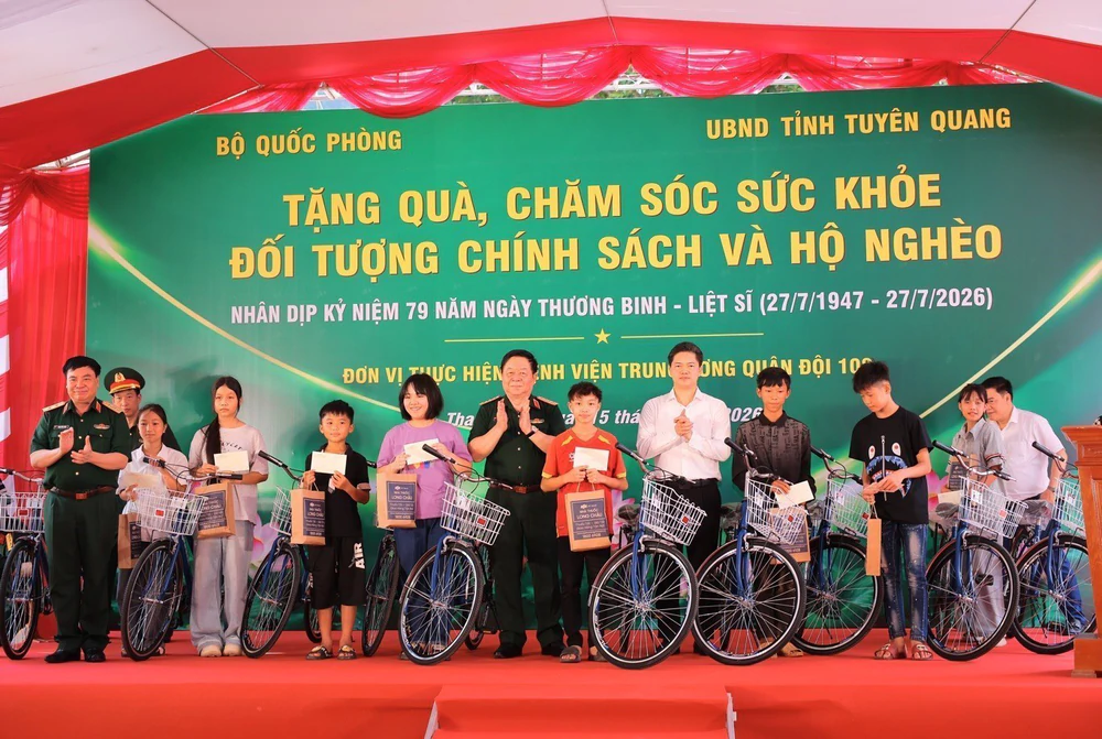 Đại tướng Nguyễn Trọng Nghĩa: Tìm kiếm liệt sĩ bằng “Mệnh lệnh từ trái tim” - Ảnh 7. Đại tướng Nguyễn Trọng Nghĩa: Tìm kiếm liệt sĩ bằng “Mệnh lệnh từ trái tim” - Ảnh 7.