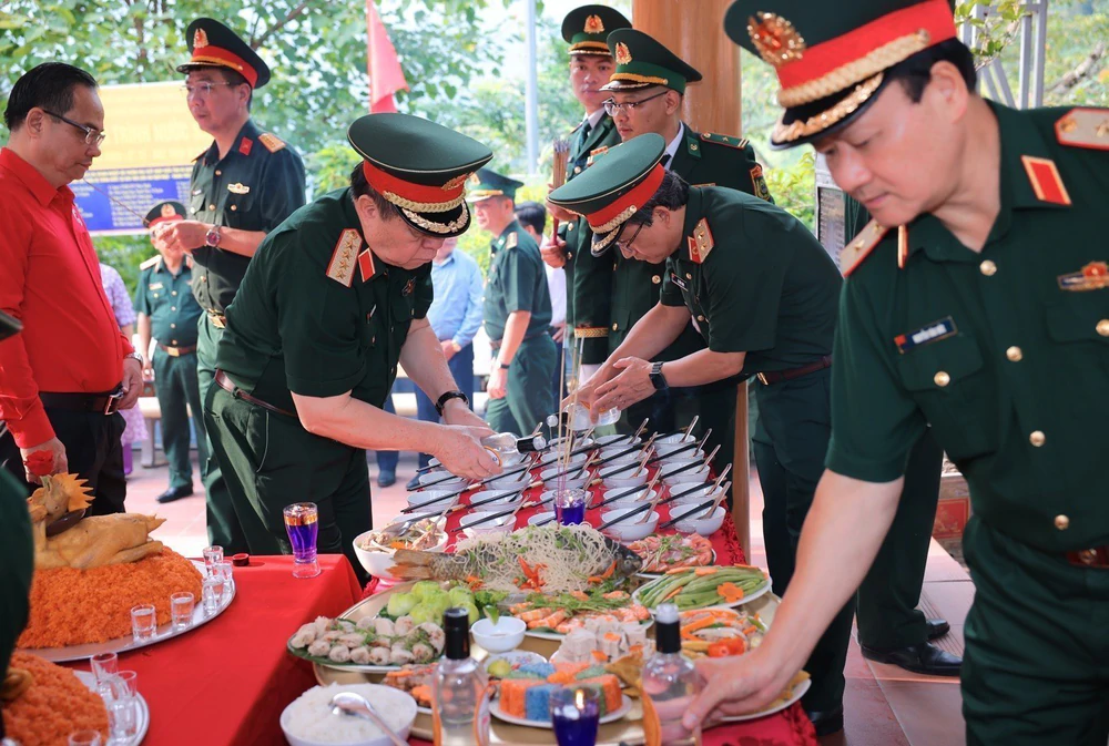 Đại tướng Nguyễn Trọng Nghĩa: Tìm kiếm liệt sĩ bằng “Mệnh lệnh từ trái tim” - Ảnh 1. Đại tướng Nguyễn Trọng Nghĩa: Tìm kiếm liệt sĩ bằng “Mệnh lệnh từ trái tim” - Ảnh 1.