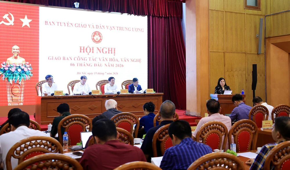 Xử nghiêm việc dùng AI để tạo và phát tán sản phẩm văn hóa trái pháp luật - Ảnh 1. Xử nghiêm việc dùng AI để tạo và phát tán sản phẩm văn hóa trái pháp luật - Ảnh 1.