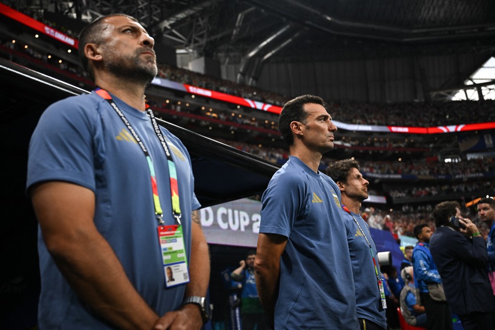 Mối lương duyên đặc biệt giữa hai HLV trận chung kết World Cup 2026 - Ảnh 3.