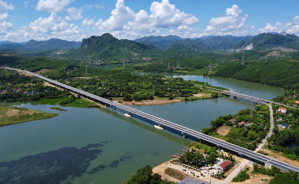 Long Đại - Từ tọa độ lửa đến địa chỉ đỏ của lòng tri ân - Ảnh 9. Long Đại - Từ tọa độ lửa đến địa chỉ đỏ của lòng tri ân - Ảnh 9.