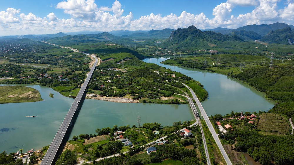 Long Đại - Từ tọa độ lửa đến địa chỉ đỏ của lòng tri ân - Ảnh 8. Long Đại - Từ tọa độ lửa đến địa chỉ đỏ của lòng tri ân - Ảnh 8.
