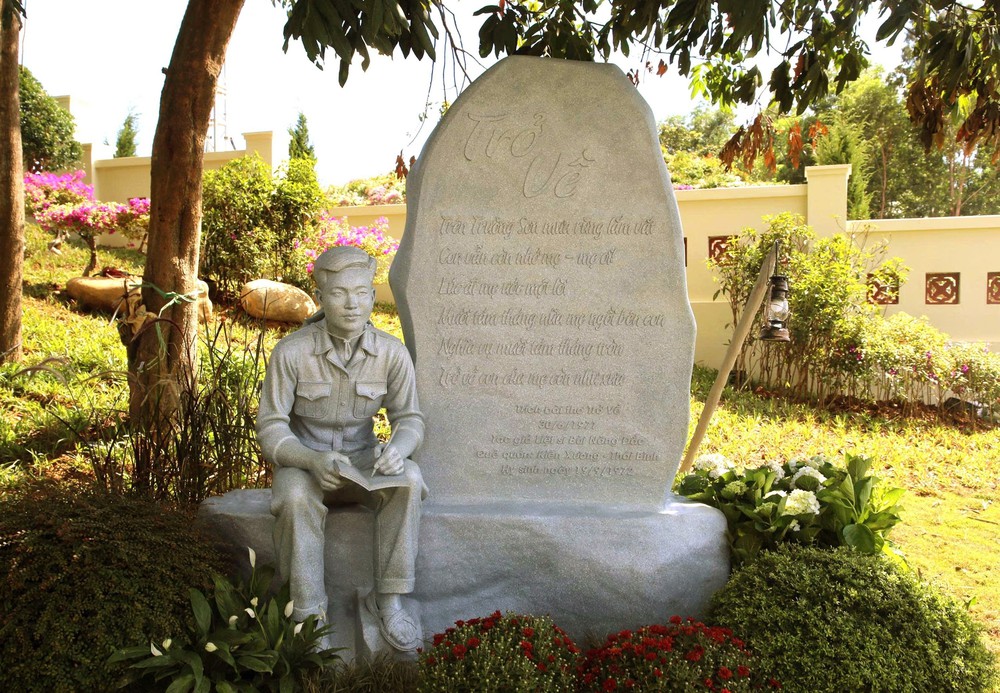 Long Đại - Từ tọa độ lửa đến địa chỉ đỏ của lòng tri ân - Ảnh 4. Long Đại - Từ tọa độ lửa đến địa chỉ đỏ của lòng tri ân - Ảnh 4.