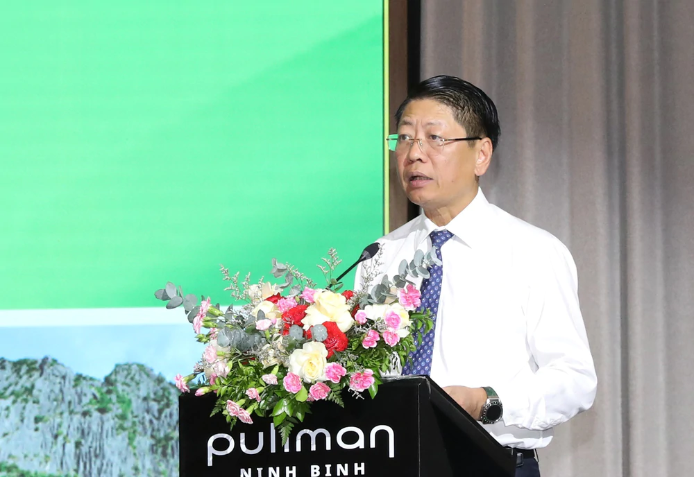 Làm nổi bật giá trị toàn cầu khu Cảnh quan văn hóa - sinh thái Voọc mông trắng - Ảnh 2. Làm nổi bật giá trị toàn cầu khu Cảnh quan văn hóa - sinh thái Voọc mông trắng - Ảnh 2.