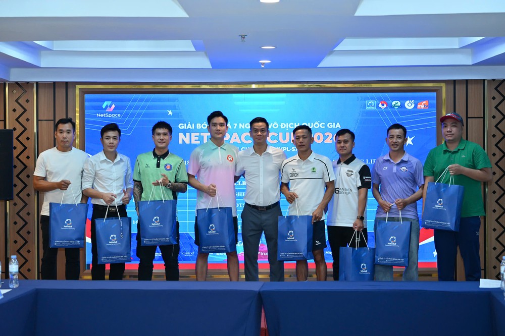 Vòng chung kết VPL-S7 khởi tranh tại Hà Nội, 8 đội tranh ngôi vô địch - Ảnh 2. Vòng chung kết VPL-S7 khởi tranh tại Hà Nội, 8 đội tranh ngôi vô địch - Ảnh 2.