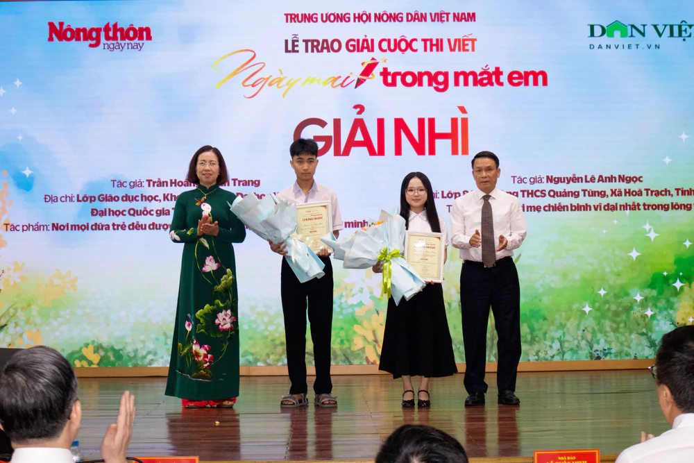 Trao giải cuộc thi viết “Ngày mai trong mắt em”: Lan tỏa khát vọng và nghị lực của thế hệ trẻ - Ảnh 2.