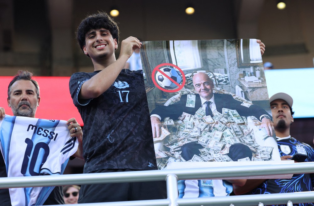 FIFA đã xây dựng kỳ World Cup 2026 trị giá 10 tỷ USD như thế nào? - Ảnh 2. FIFA đã xây dựng kỳ World Cup 2026 trị giá 10 tỷ USD như thế nào? - Ảnh 2.