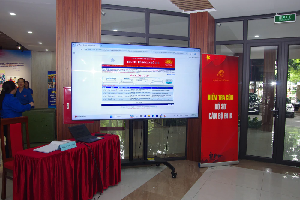 'Thanh xuân gửi lại' cho niềm tin thống nhất - Ảnh 4.
