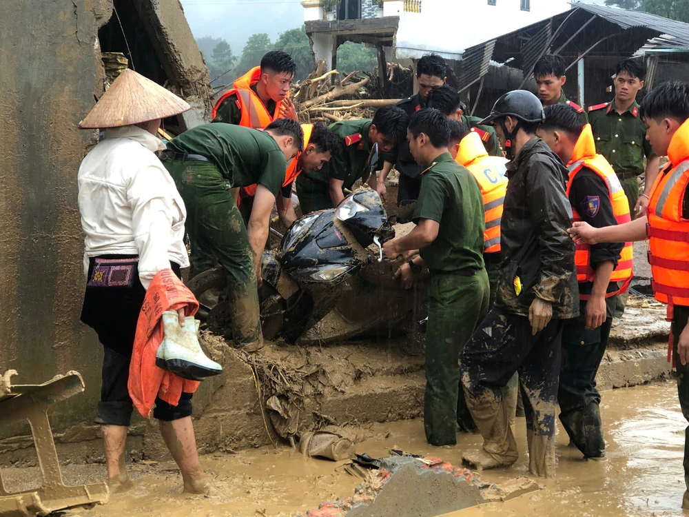 Cận cảnh lũ quét tại xã Mường Than, tỉnh Lai Châu - Ảnh 11. Cận cảnh lũ quét tại xã Mường Than, tỉnh Lai Châu - Ảnh 11.