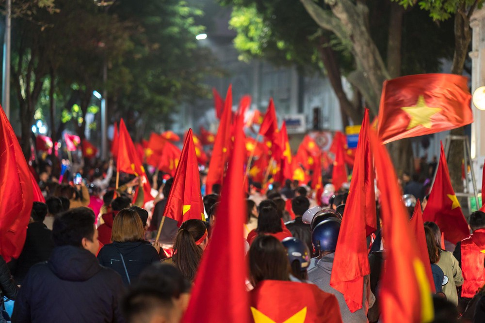 Người hâm mộ Việt sống theo giờ Mỹ và cháy trọn từng khoảnh khắc cùng World Cup 2026 - Ảnh 3. Người hâm mộ Việt sống theo giờ Mỹ và cháy trọn từng khoảnh khắc cùng World Cup 2026 - Ảnh 3.