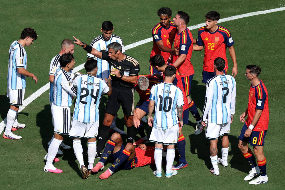 VTV6 VTV3 trực tiếp bóng đá Tây Ban Nha vs Argentina 02h00 hôm nay, chung kết World Cup 2026 - Ảnh 4. VTV6 VTV3 trực tiếp bóng đá Tây Ban Nha vs Argentina 02h00 hôm nay, chung kết World Cup 2026 - Ảnh 4.