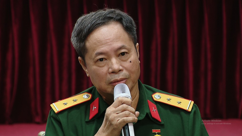 Người trẻ xúc động xem phim về những thương binh 'lăn bánh giữa thời bình' - Ảnh 2. Người trẻ xúc động xem phim về những thương binh 'lăn bánh giữa thời bình' - Ảnh 2.