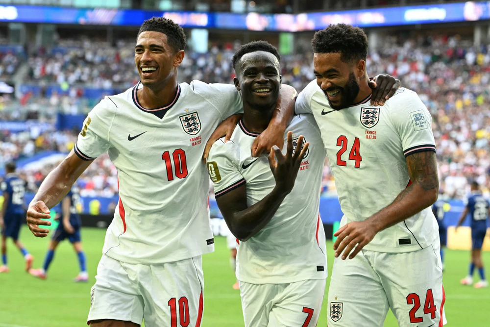 World Cup 2026: Saka có hành động bất ngờ sau khi lập hat-trick vào lưới tuyển Pháp - Ảnh 1. World Cup 2026