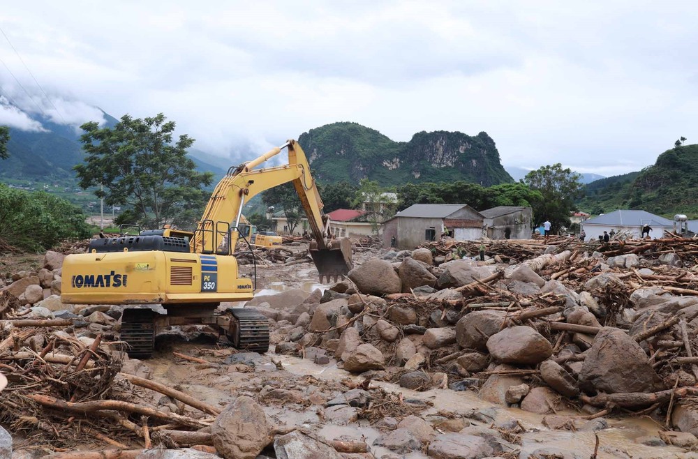 Lai Châu tập trung mọi nguồn lực khắc phục hậu quả lũ quét tại xã Mường Than - Ảnh 14. Lai Châu tập trung mọi nguồn lực khắc phục hậu quả lũ quét tại xã Mường Than - Ảnh 14.