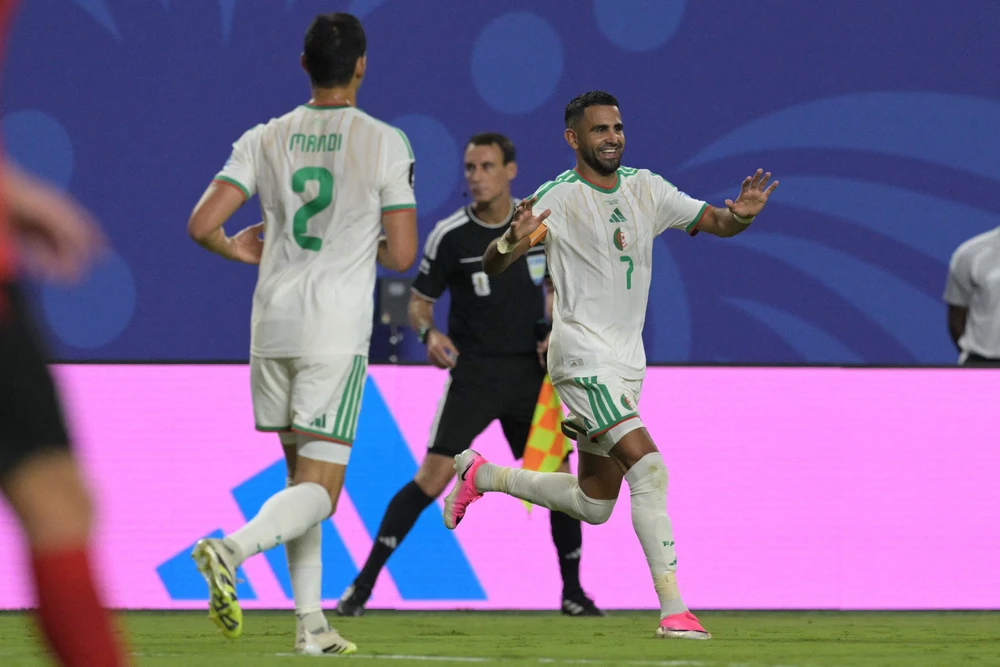 Tỷ lệ chiến thắng Thụy Sĩ vs Algeria (vòng 1/16 World Cup 2026): Thụy Sĩ ở cửa trên - Ảnh 2. Tỷ lệ chiến thắng Thụy Sĩ vs Algeria (vòng 1/16 World Cup 2026): Thụy Sĩ ở cửa trên - Ảnh 2.