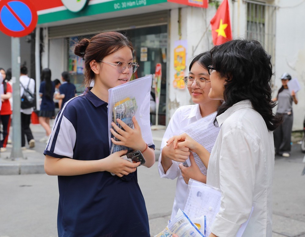 Thí sinh đăng ký nguyện vọng xét tuyển đại học, cao đẳng năm 2026 từ 2/7 đến 17 giờ 14/7 - Ảnh 1. Thí sinh đăng ký nguyện vọng xét tuyển đại học, cao đẳng năm 2026 từ 2/7 đến 17 giờ 14/7 - Ảnh 1.