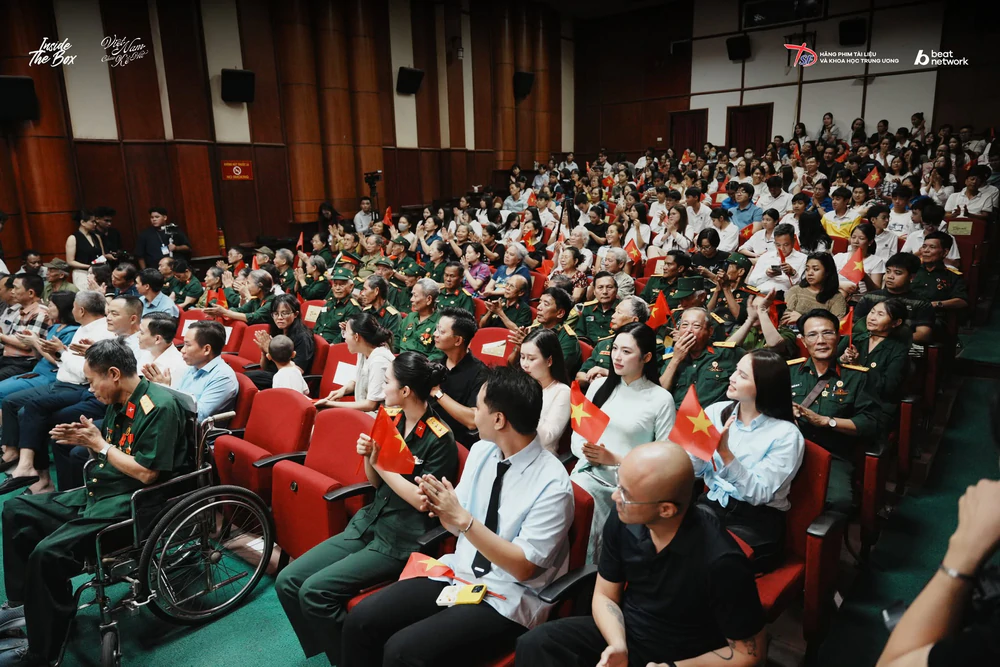Đại diện Hãng phim Tài liệu & Khoa học Trung ương: Muốn đưa phim tài liệu về người lính đến gần giới trẻ hơn - Ảnh 1. Đại diện Hãng phim Tài liệu & Khoa học Trung ương: Muốn đưa phim tài liệu về người lính đến gần giới trẻ hơn - Ảnh 1.