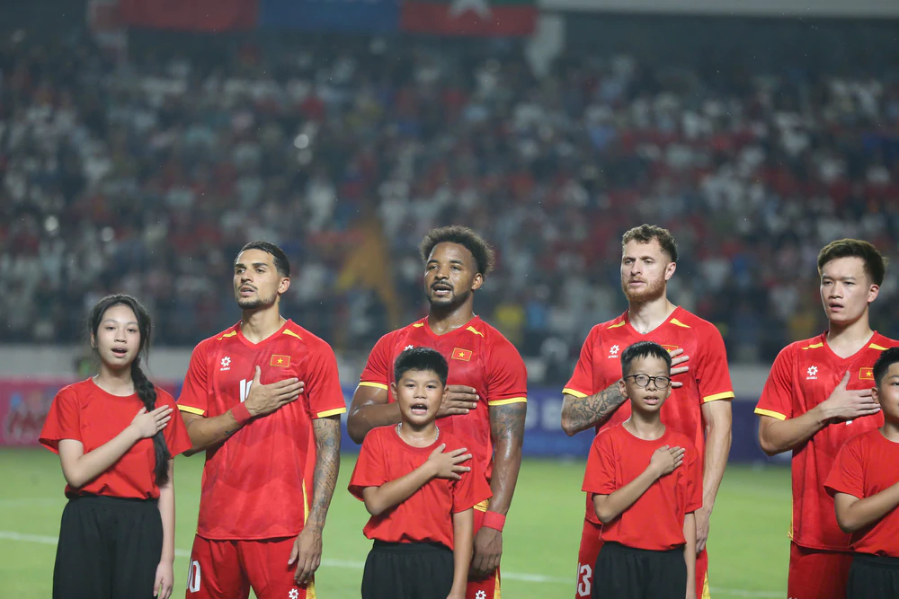 Báo Indonesia: 'Đội tuyển Việt Nam tự tin với 3 cầu thủ nhập tịch gốc Brazil' - Ảnh 1. Báo Indonesia: 'Đội tuyển Việt Nam tự tin với 3 cầu thủ nhập tịch gốc Brazil' - Ảnh 1.