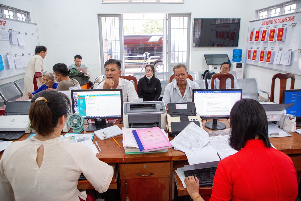 Hướng dẫn việc xác định, lựa chọn mốc lịch sử, truyền thống của các cơ quan, đơn vị, địa phương sau sắp xếp tổ chức bộ máy - Ảnh 2. Hướng dẫn việc xác định, lựa chọn mốc lịch sử, truyền thống của các cơ quan, đơn vị, địa phương sau sắp xếp tổ chức bộ máy - Ảnh 2.