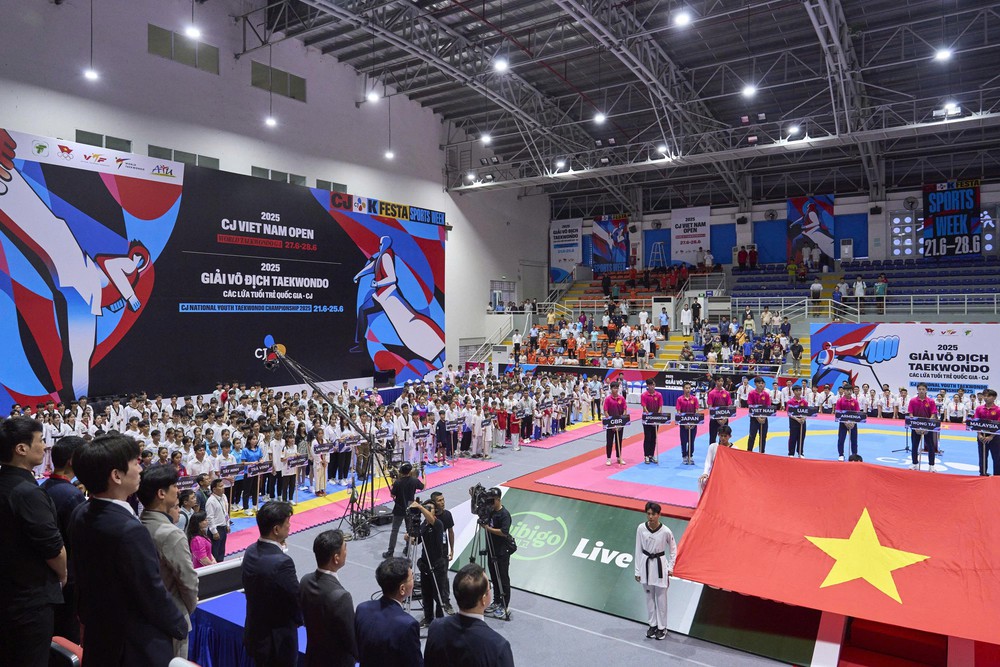 Hàng ngàn võ sĩ tranh tài ở Giải Vô địch Taekwondo Thanh thiếu niên Quốc gia  - Ảnh 1.