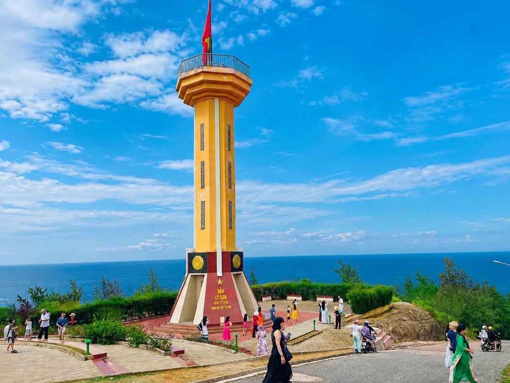 Đặc khu Lý Sơn – hòn đảo di sản níu chân du khách - Ảnh 3. Đặc khu Lý Sơn – hòn đảo di sản níu chân du khách - Ảnh 3.