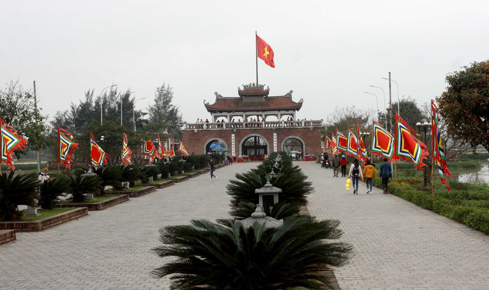 Công bố Quy hoạch Di tích quốc gia đặc biệt Khu lăng mộ và đền thờ các vị vua triều Trần tại Hưng Yên - Ảnh 1.