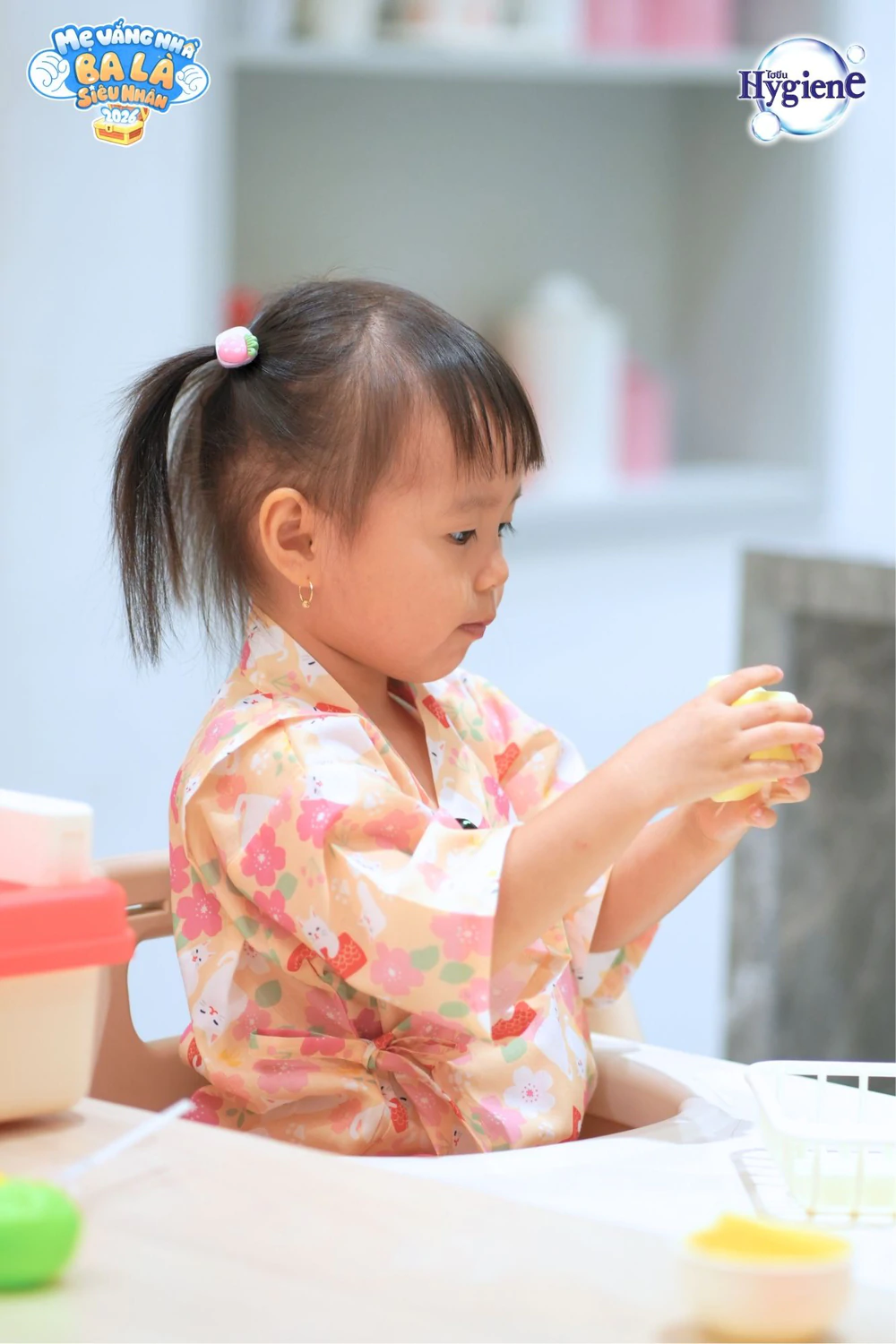 Hai hot kid nhà Tuấn Dương - Lucie Nguyễn tiếp tục gây sốt - Ảnh 3. Hai hot kid nhà Tuấn Dương - Lucie Nguyễn tiếp tục gây sốt - Ảnh 3.