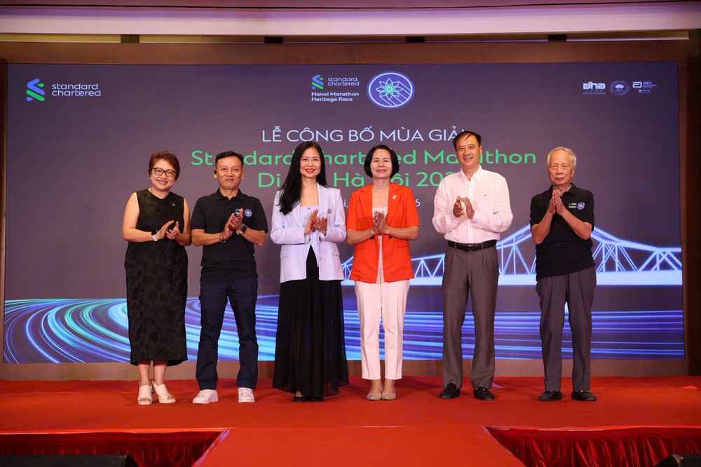 Khởi động giải chạy Standard Chartered Marathon Di sản Hà Nội 2026 - Ảnh 2.
